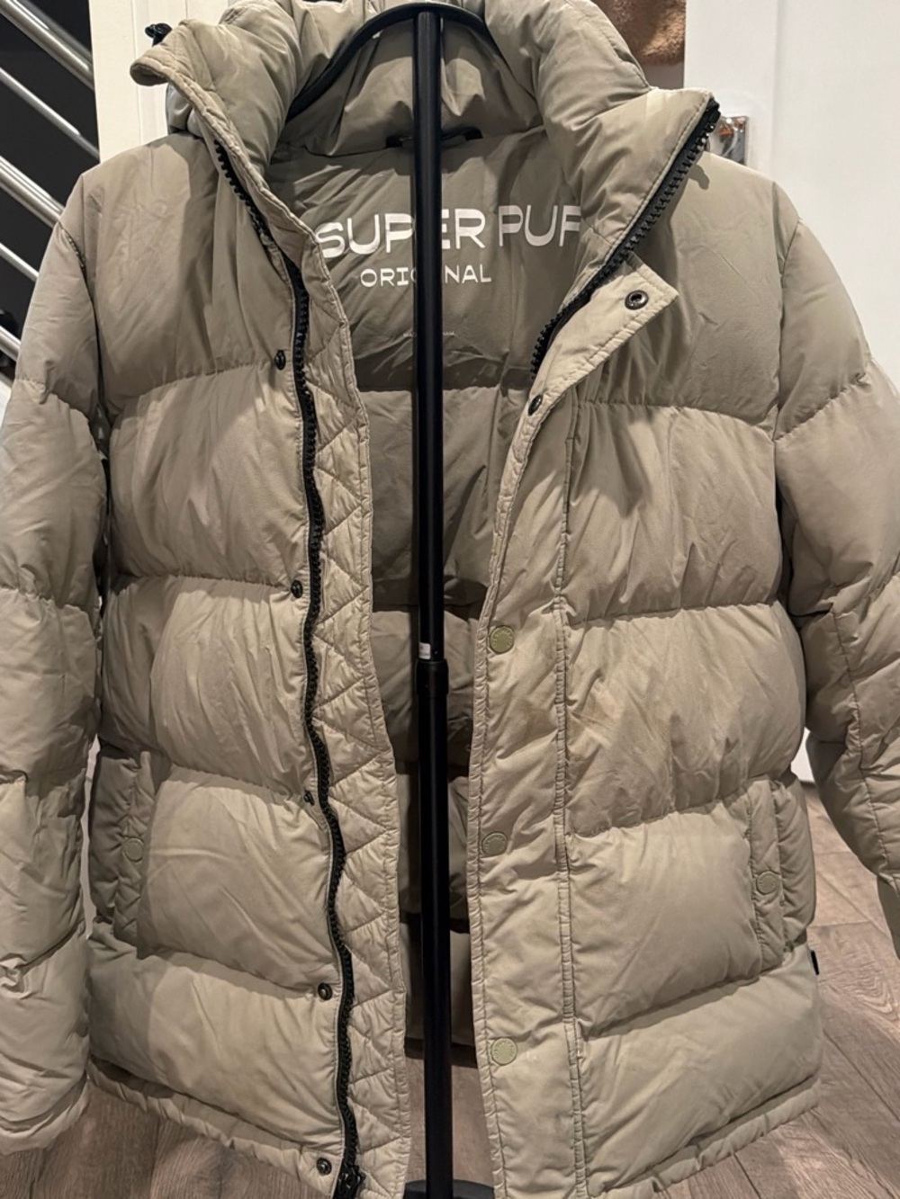 Aritzia Super Puff Original Puffer Jacket in Light Taupe